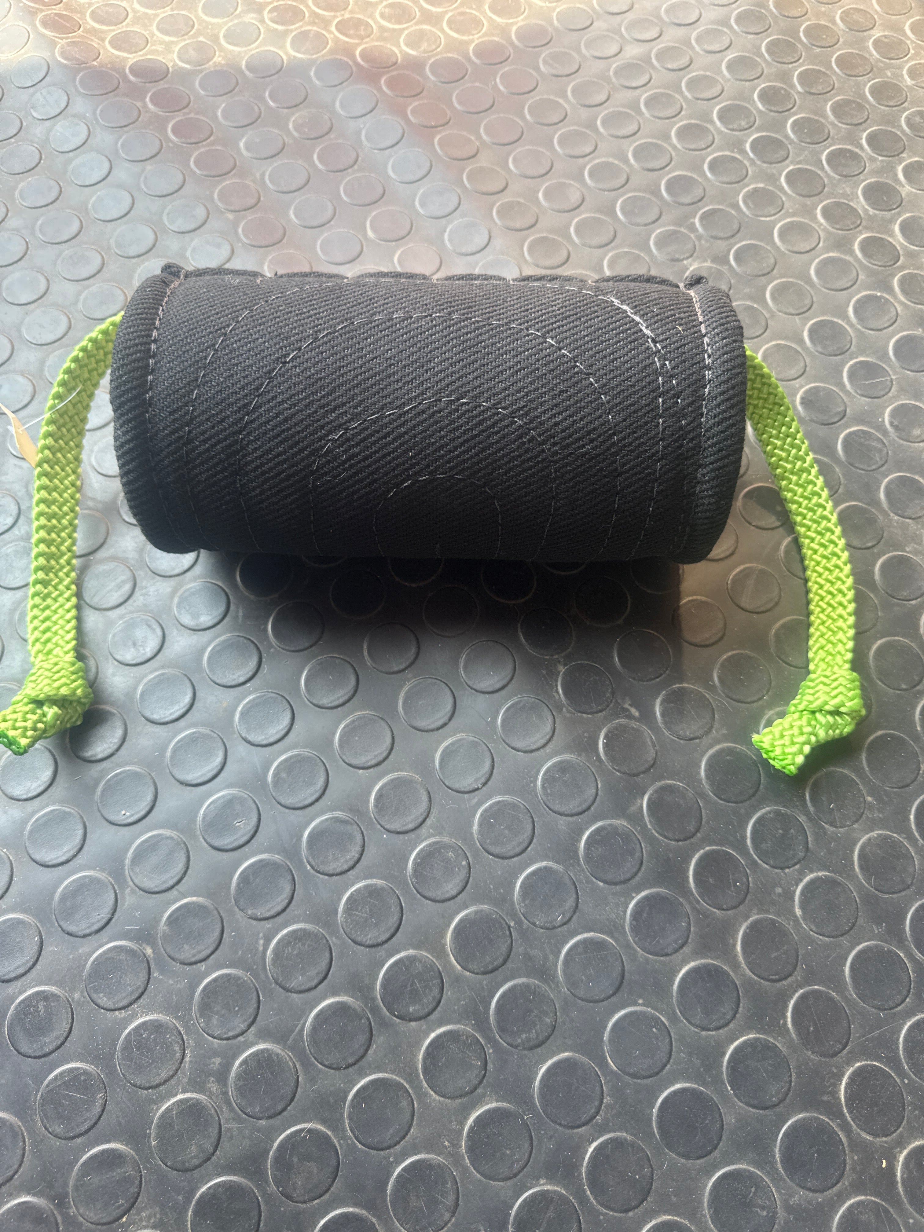 Bite Sleeve Technique Roll